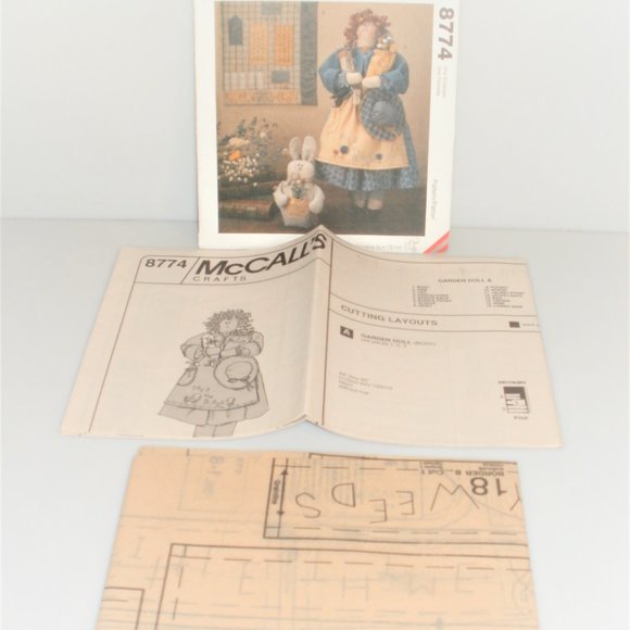 1997 McCall's Crafts GARDEN DOLL QUILT & BUNNY #8774 Sewing Pattern Vintage Doll - Picture 1 of 3